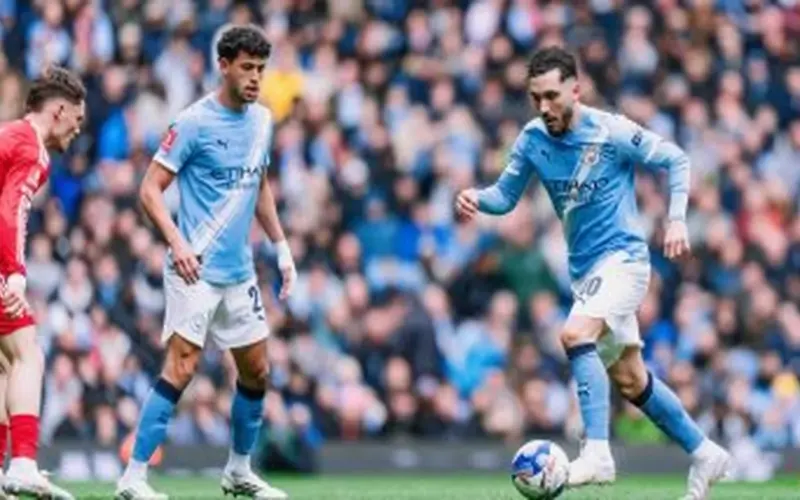 مان سيتي ضد ليفربول.. هالاند يتقدم بثنائية في الشوط الأول.. مشاهدة